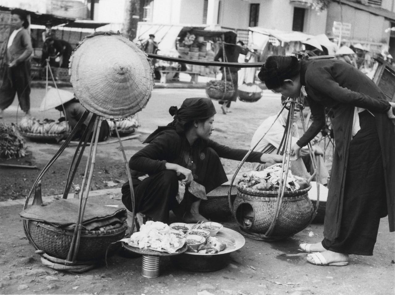 Vì sao có tục bán mở hàng? bán mở hàng thế nào cho đắt khách ?