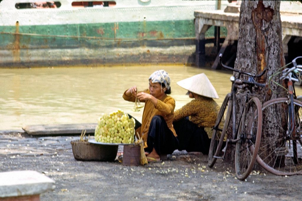 Mía ghim - Món ăn vặt đường phố nổi tiếng ở Sài Gòn