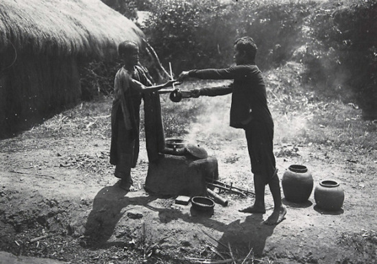 Bán nước chè. 1919.