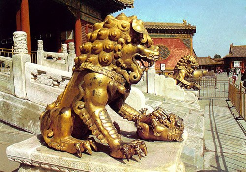Tượng sư tử ở Tử Cấm Thành - Bắc Kinh.