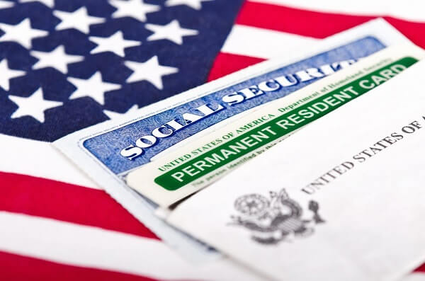 Mua nhà bên Mỹ không được cấp thẻ xanh