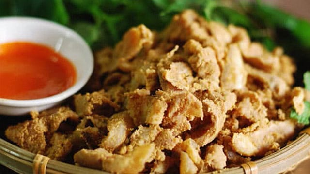 Thịt heo muối chua là đặc sản của nhiều tỉnh thành Tây Bắc - VietFlavour.com