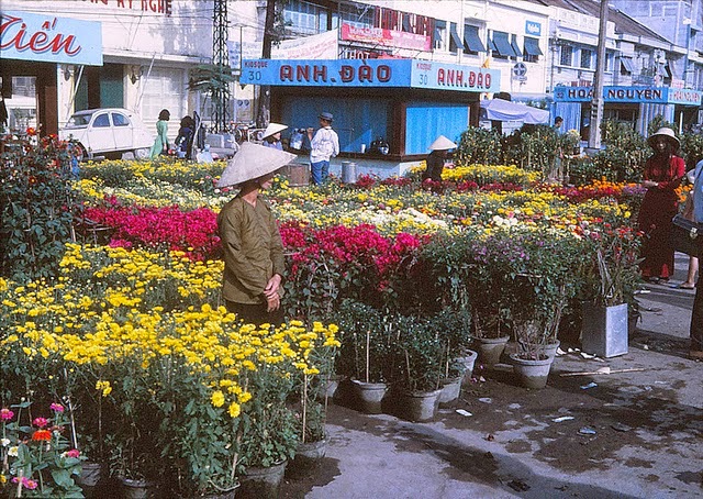 Hoài niệm về một Sài Gòn nhộn nhịp chợ hoa của Tết ngày xưa