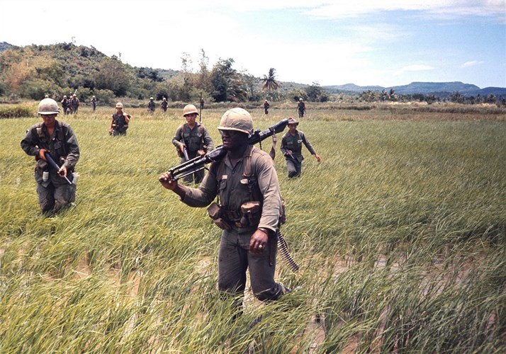  Trong giai đoạn chiến tranh Việt Nam, sư đoàn này hoạt động chủ yếu ở phía Bắc Vùng 1 Chiến thuật, gồm các tỉnh Quảng Trị , Thừa Thiên-Huế, Quảng Nam, Quảng Ngãi và TP Đã Nẵng ngày nay. 