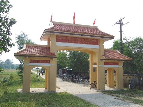Cổng làng Kế Môn