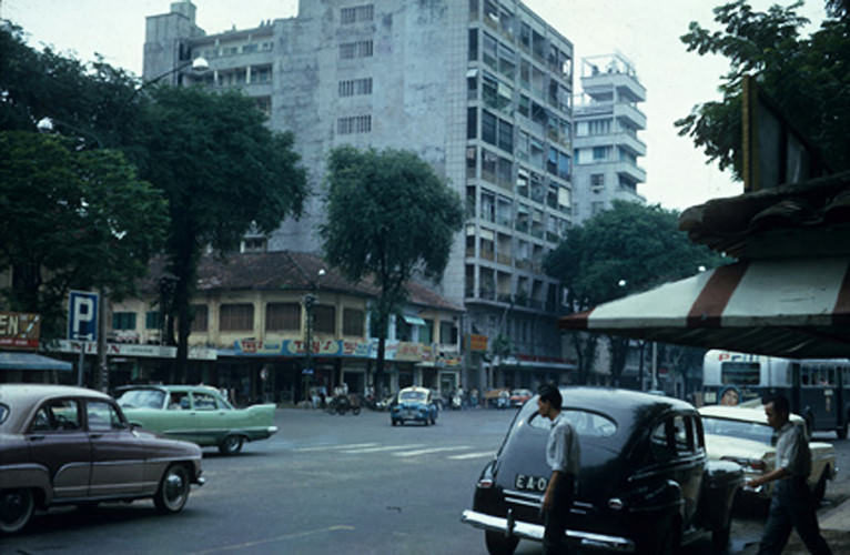Sài Gòn năm 1963 qua ảnh của Anthony Larusso