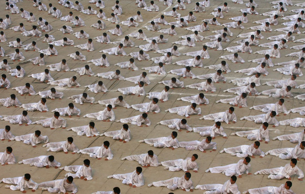 Hoa mày chóng mặt với loạt ảnh mới về sự đông đúc khủng khiếp tại Trung Quốc - Ảnh 8.
