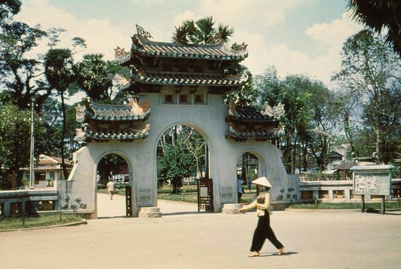 Nơi thờ vị đệ nhất khai quốc công thần Tả quân Lê Văn Duyệt (Lăng Ông – Bà Chiểu)