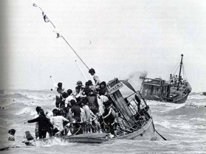 Thuyền nhân việt vượt biển sau sự cố năm 1975