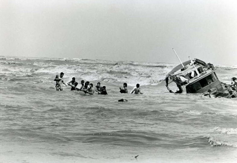 Thuyền nhân việt vượt biển sau sự cố năm 1975