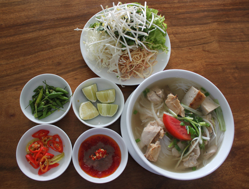 Bún lá cá dầm đậm đà hương vị miền biển Nha Trang | Kinh nghiệm du lịch Nha  Trang