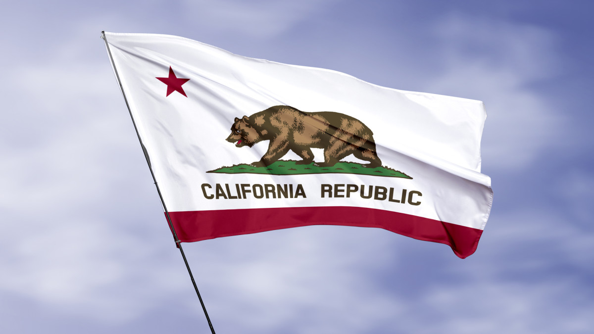 25 ngày ngắn ngủi California trở thành quốc gia độc lập