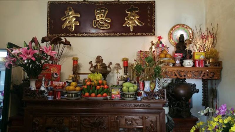 Tìm hiểu về tín ngưỡng thờ cúng ông bà tổ tiên của người Việt Nam