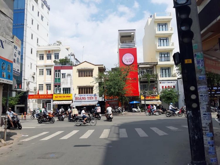 Bán nhà phố đường Thích Quảng Đức, phường 5, quận Phú Nhuận, TP.Hồ Chí  Minh, diện tích 212m2, hẻm xe hơi thông, dân trí cực kỳ cao