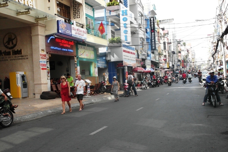 Bán nhà MT đường Cô Giang Phường Cầu Ông Lãnh Quận 1 giá 36.5 tỷ