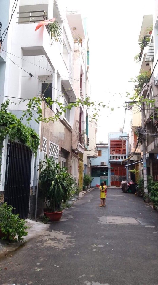Bán nhà hẻm 6m đường Đào Duy Từ - Phan Đình Phùng, Phú Nhuận -