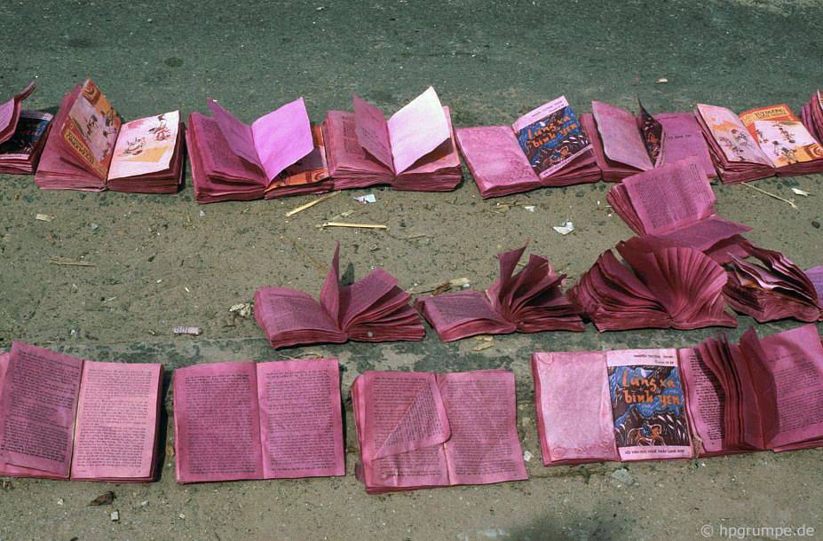 Sách màu; giấy được sử dụng để sản xuất pháo hoa