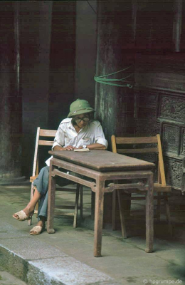 Hà Nội - Văn Miếu: Reader