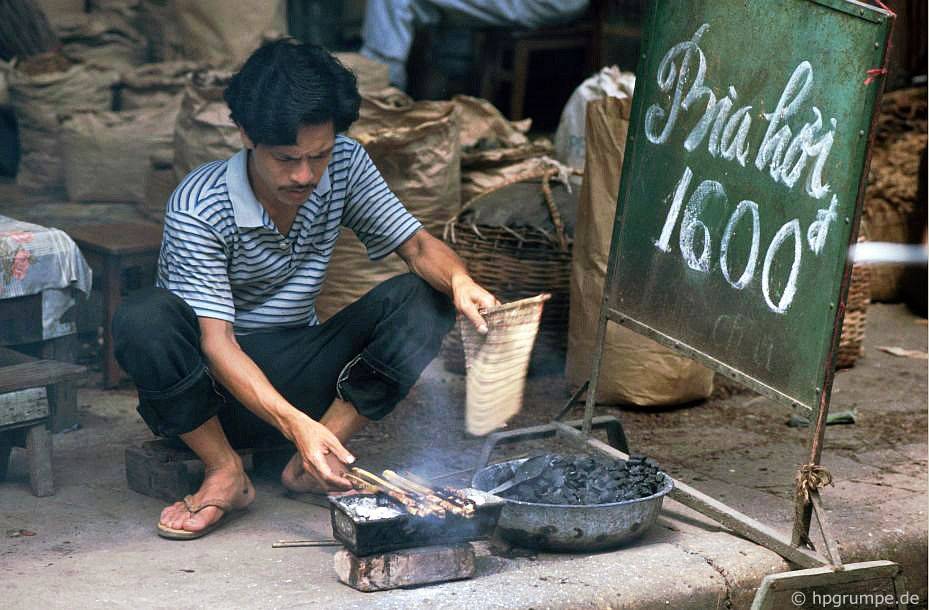 Trọn bộ 270 bức ảnh về Hà Nội năm 1991-1993 của Hans-Peter Grumpe