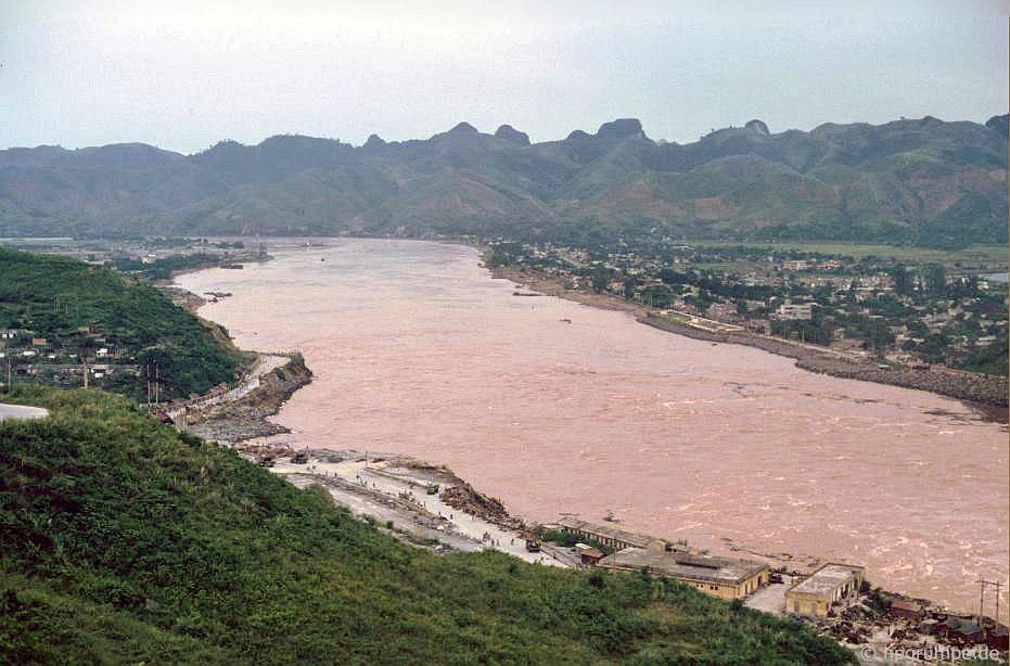 Hòa Bình: Sông Đà
