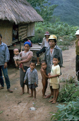 Tại Bru Vân Kiều trên đường mòn Hồ Chí Minh