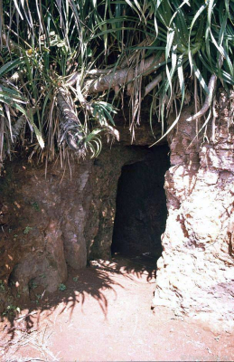 Lối vào hệ thống đường hầm Vĩnh Mộc