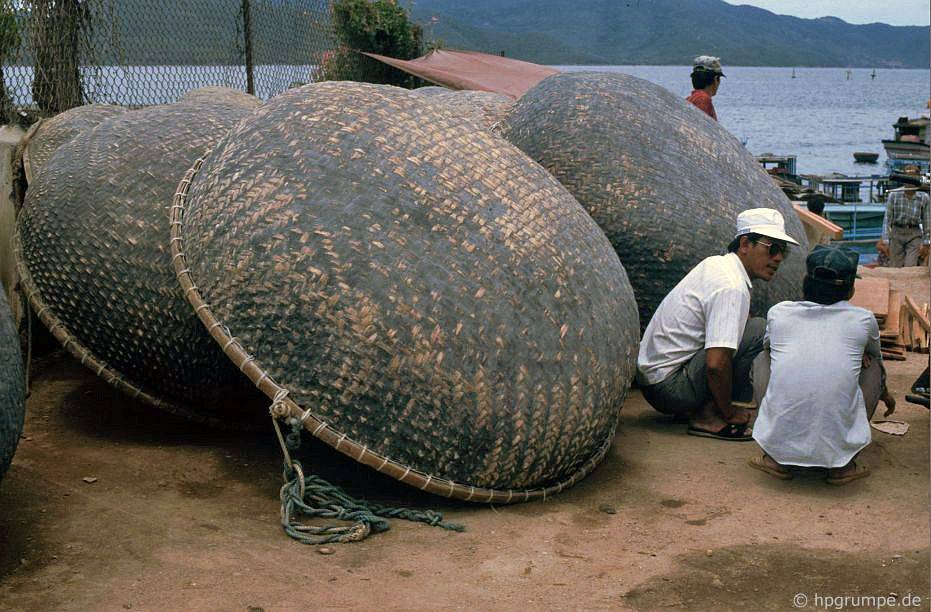 Nha Trang: Thuyền rồng