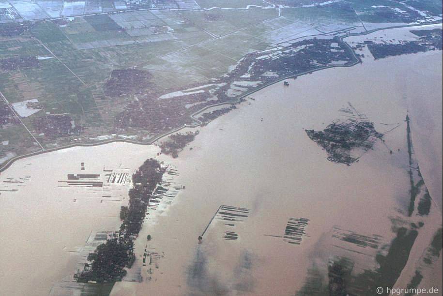 Hà Nội: Aerial View - Sông Hồng