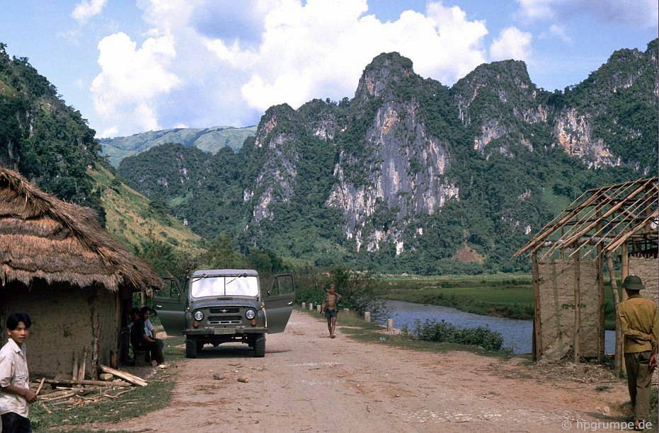 Phong cảnh giữa Sơn La và Điện Biên