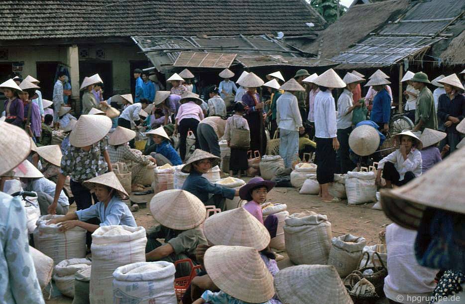 Điện Biên: Chợ