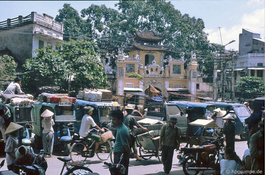 Trọn bộ 270 bức ảnh về Hà Nội năm 1991-1993 của Hans-Peter Grumpe - Phần 3