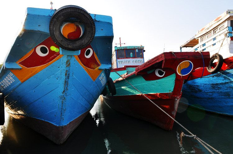 Tục vẽ mắt cho thuyền - Nét văn hóa độc đáo của ngư dân