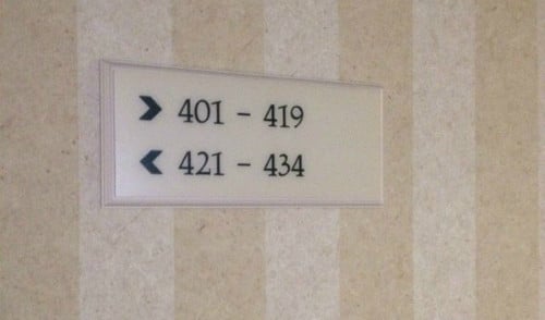 Tại sao nhiều khách sạn thường không có phòng số 420