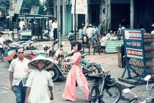 Hẻm phố Sài Gòn