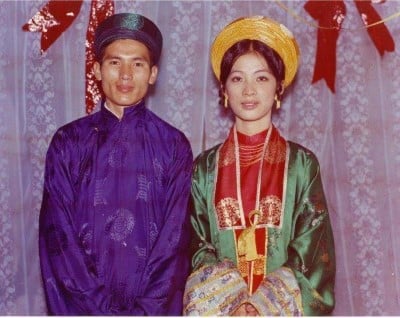 Màu áo cô dâu Việt