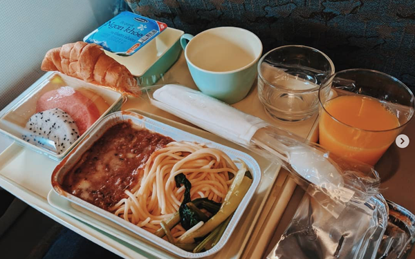 Dạo một vòng xem món ăn trên máy bay của các nước trên thế giới