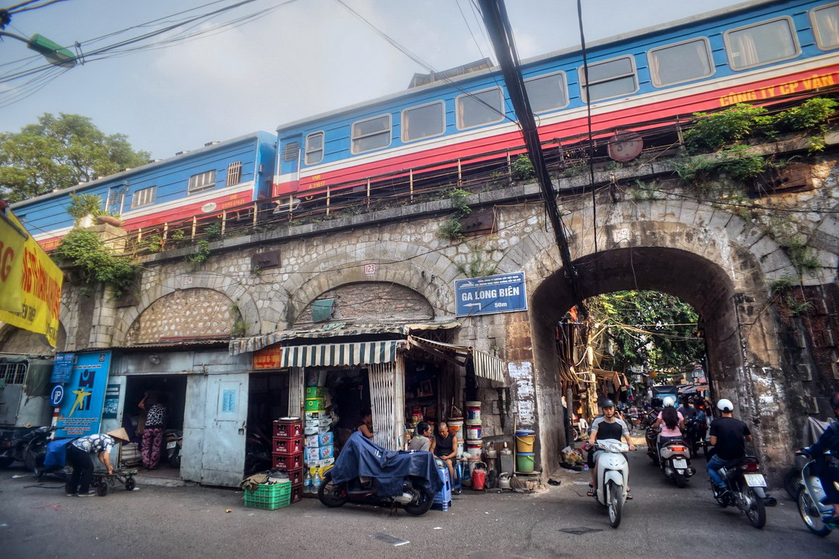Ga Long Biên – ga tàu hỏa kỳ lạ nhất Việt Nam