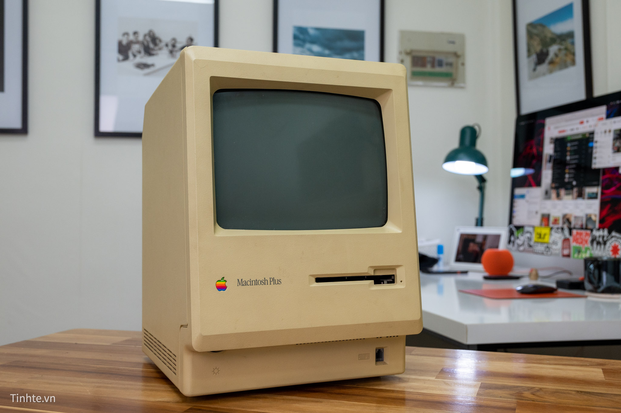 Máy tính Macintosh năm 1986 của Apple