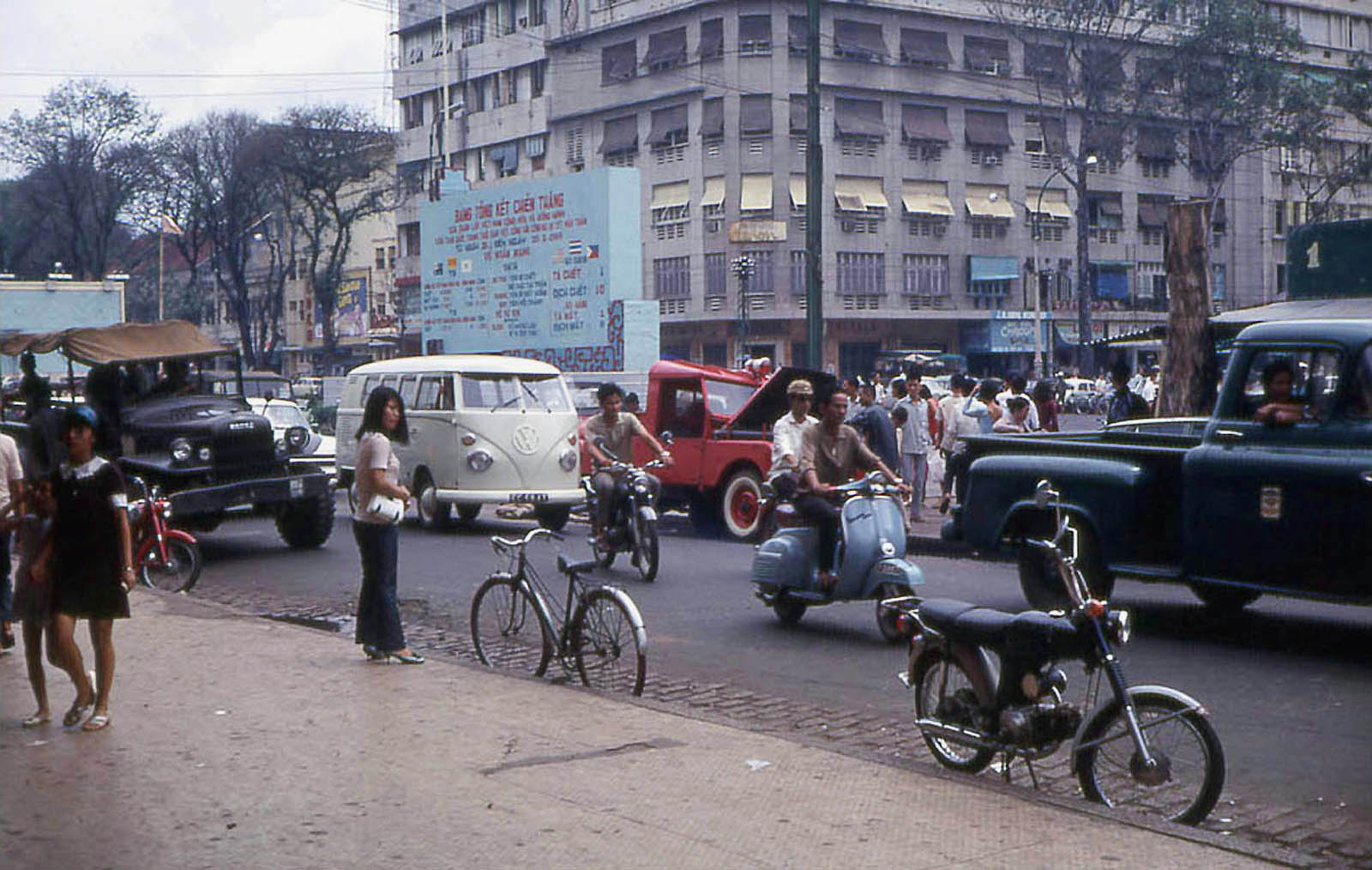 Sài Gòn năm 1968 trong ảnh của John F. Cordova