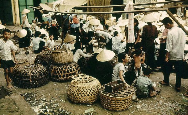 Sài Gòn: Chợ xưa - chợ nay
