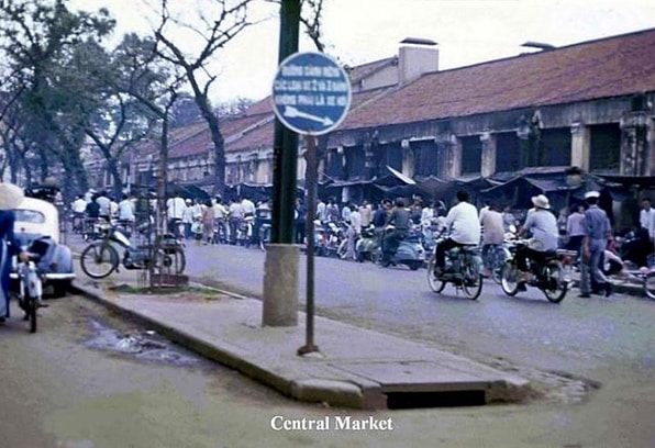 Ký ức khu chợ cũ Sài Gòn – Trang Nguyên – dòng sông cũ