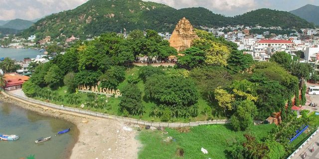Truyền thuyết kì ảo về Tháp Bà Ponagar ở Nha Trang - Vntrip.vn
