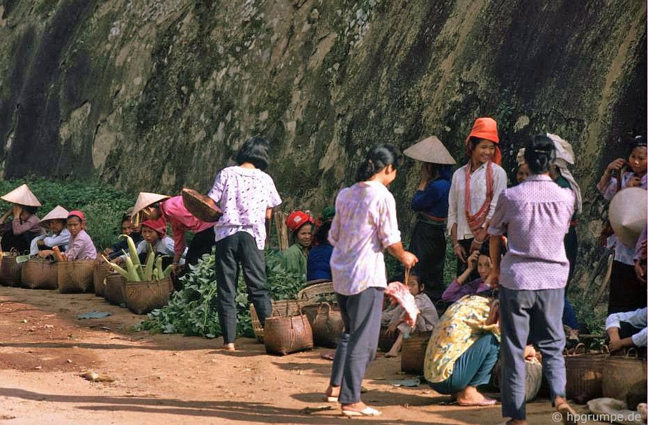 Hòa Bình, Sơn La và Điện Biên năm 1992 - Phần 1
