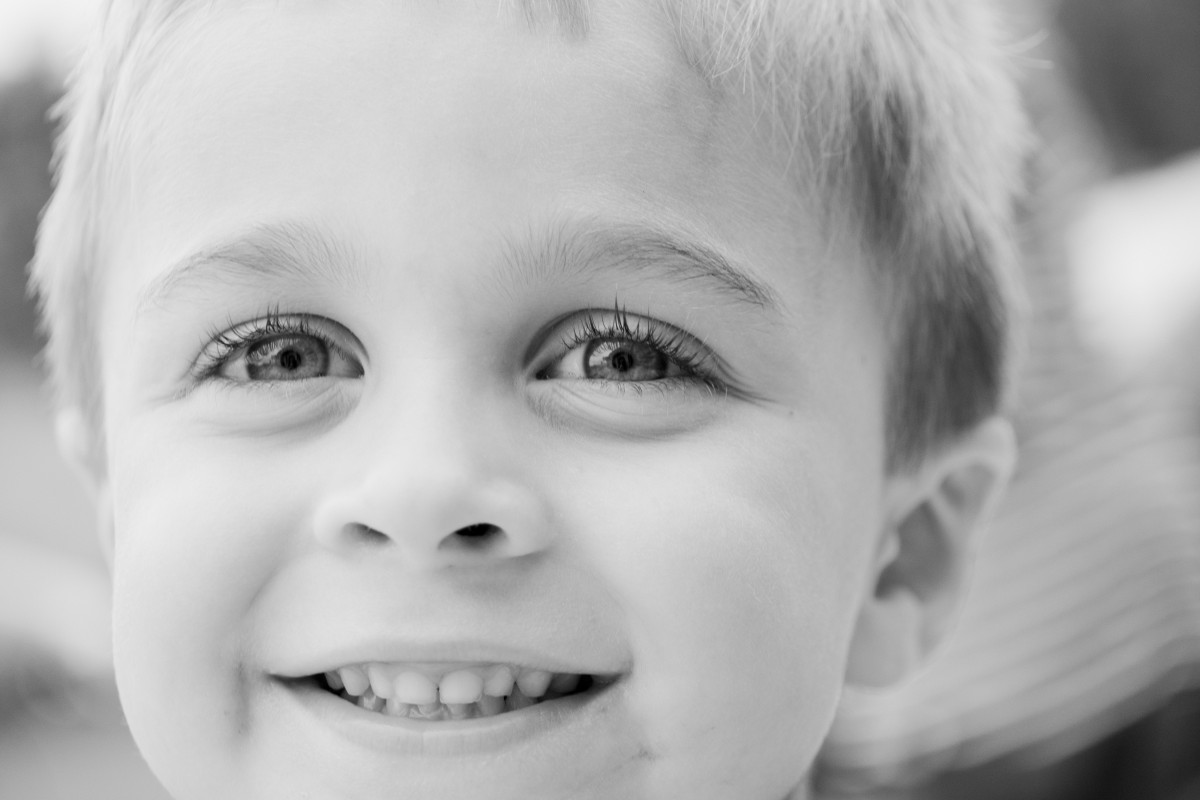 Trẻ 8 tháng chưa mọc răng: Nguyên nhân và biến chứng